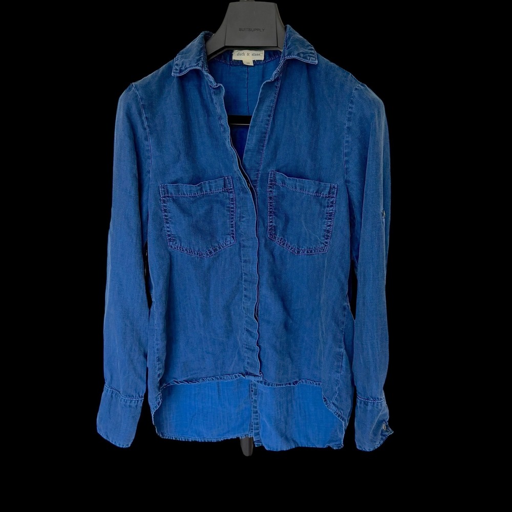 Cloth & Stone Blue Tencel Button Down Shirt Split Back XS B2631-549